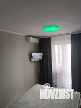 1-к квартира, посуточно, 32м2, 7/10 этаж