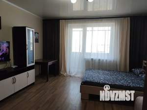 1-к квартира, посуточно, 42м2, 5/10 этаж