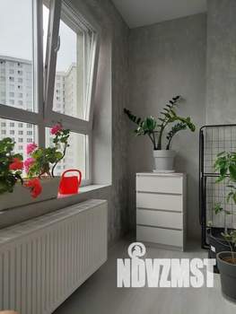 Студия квартира, посуточно, 37м2, 11/22 этаж