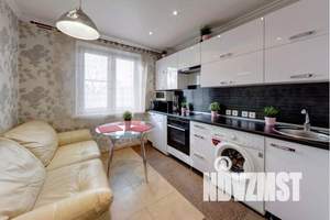 1-к квартира, посуточно, 43м2, 2/10 этаж