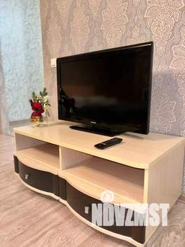 Студия квартира, посуточно, 40м2, 13/19 этаж