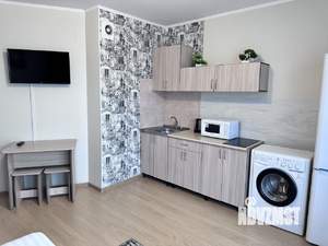 Студия квартира, посуточно, 30м2, 7/20 этаж