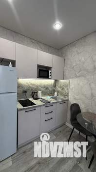 Студия квартира, посуточно, 32м2, 4/10 этаж