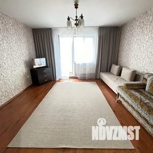 1-к квартира, посуточно, 43м2, 10/10 этаж