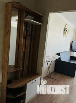 Студия квартира, посуточно, 35м2, 13/20 этаж