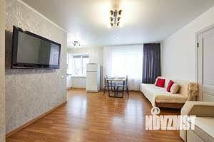1-к квартира, посуточно, 47м2, 1/1 этаж
