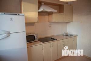 1-к квартира, посуточно, 44м2, 7/10 этаж