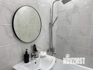 1-к квартира, посуточно, 318м2, 9/17 этаж