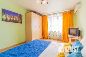 1-к квартира, посуточно, 56м2, 1/1 этаж