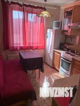 1-к квартира, посуточно, 40м2, 4/10 этаж