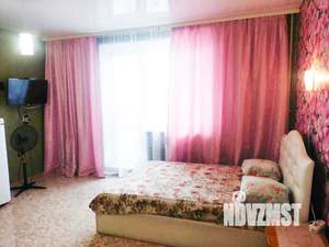 1-к квартира, посуточно, 32м2, 16/18 этаж