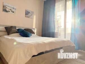 1-к квартира, посуточно, 42м2, 13/20 этаж