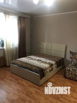 1-к квартира, посуточно, 43м2, 3/10 этаж