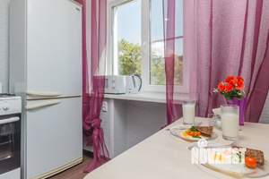 1-к квартира, посуточно, 38м2, 3/5 этаж