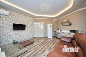 2-к квартира, посуточно, 68м2, 1/1 этаж