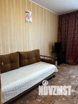1-к квартира, посуточно, 43м2, 4/10 этаж
