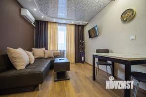 2-к квартира, посуточно, 62м2, 1/1 этаж