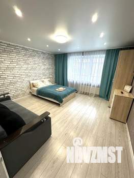 1-к квартира, посуточно, 41м2, 1/10 этаж