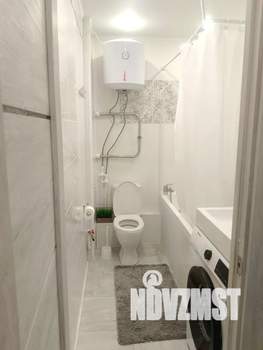 Студия квартира, посуточно, 32м2, 2/20 этаж