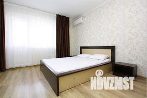 1-к квартира, посуточно, 43м2, 7/11 этаж