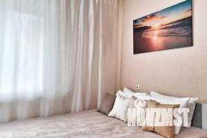 1-к квартира, посуточно, 42м2, 4/10 этаж