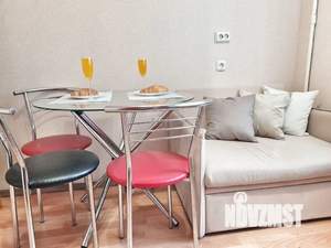 1-к квартира, посуточно, 41м2, 4/10 этаж