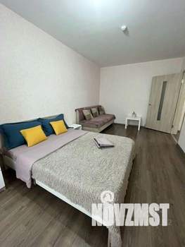 2-к квартира, посуточно, 50м2, 1/1 этаж