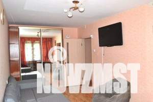 1-к квартира, посуточно, 32м2, 1/10 этаж