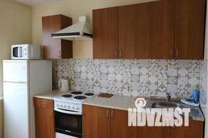 1-к квартира, посуточно, 44м2, 10/10 этаж