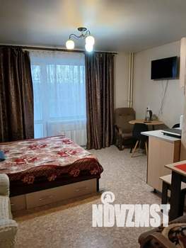 Студия квартира, посуточно, 28м2, 1/10 этаж