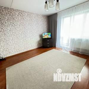 1-к квартира, посуточно, 43м2, 10/10 этаж