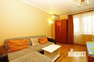 1-к квартира, посуточно, 43м2, 1/1 этаж