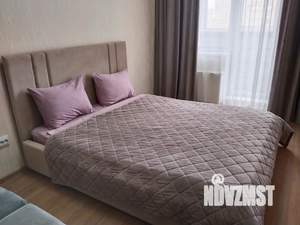 1-к квартира, посуточно, 40м2, 6/25 этаж