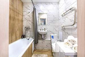 2-к квартира, посуточно, 47м2, 13/21 этаж