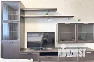 1-к квартира, посуточно, 42м2, 9/18 этаж