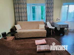 Студия квартира, посуточно, 33м2, 2/5 этаж