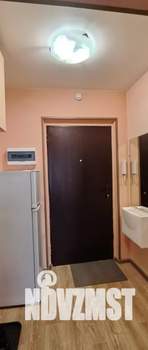 Студия квартира, посуточно, 30м2, 6/21 этаж