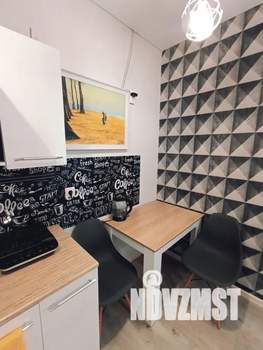 Студия квартира, посуточно, 27м2, 6/18 этаж