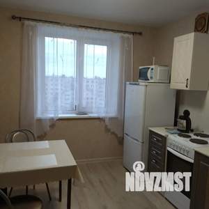 1-к квартира, посуточно, 40м2, 9/9 этаж