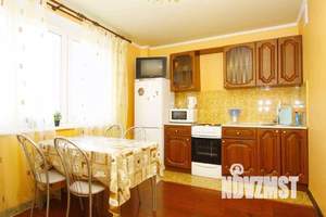 2-к квартира, посуточно, 65м2, 1/1 этаж