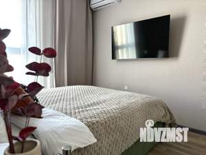 1-к квартира, посуточно, 40м2, 7/10 этаж