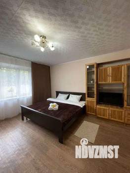 1-к квартира, посуточно, 42м2, 1/1 этаж