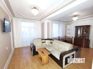 2-к квартира, посуточно, 67м2, 1/1 этаж