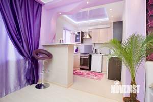 1-к квартира, посуточно, 40м2, 1/10 этаж
