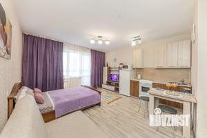 Студия квартира, посуточно, 30м2, 12/18 этаж