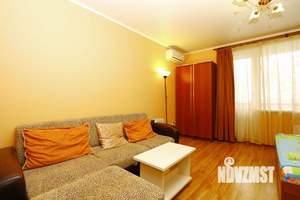 1-к квартира, посуточно, 43м2, 1/1 этаж