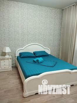 Студия квартира, посуточно, 35м2, 2/20 этаж