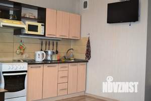 Студия квартира, посуточно, 28м2, 17/18 этаж