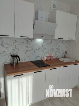 Студия квартира, посуточно, 27м2, 4/10 этаж