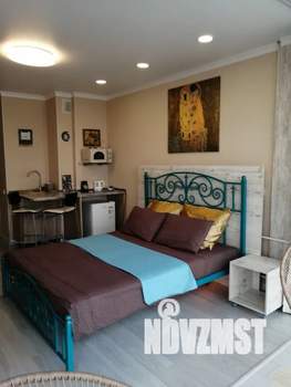 Студия квартира, посуточно, 35м2, 18/22 этаж